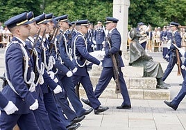 Imagen de la jura de bandera de la Academia Básica del Aire.
