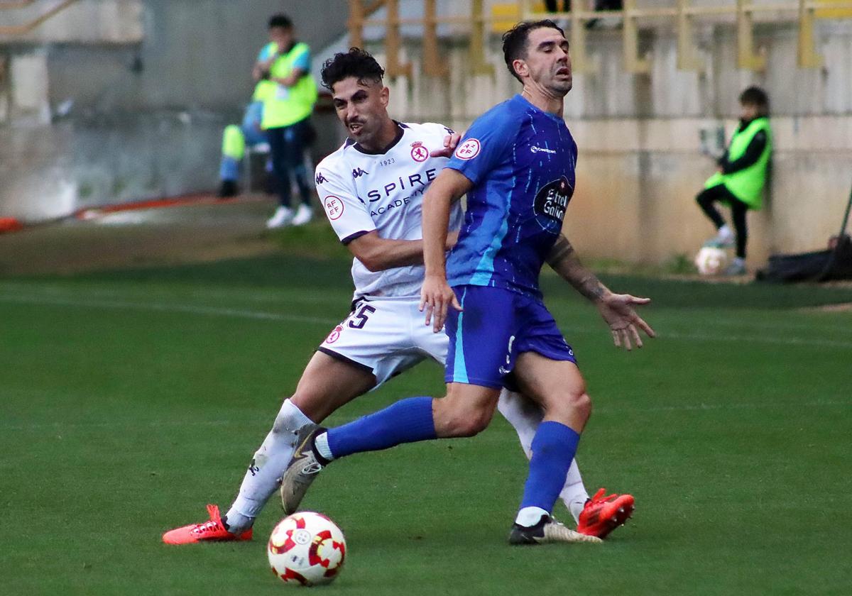 Víctor Ruiz, en un partido con la Cultural.