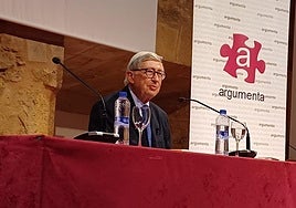 Rafael Puyol Antolín en la presentación en León.