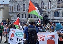 Imagen de la concentración en apoto al pueblo palestino.