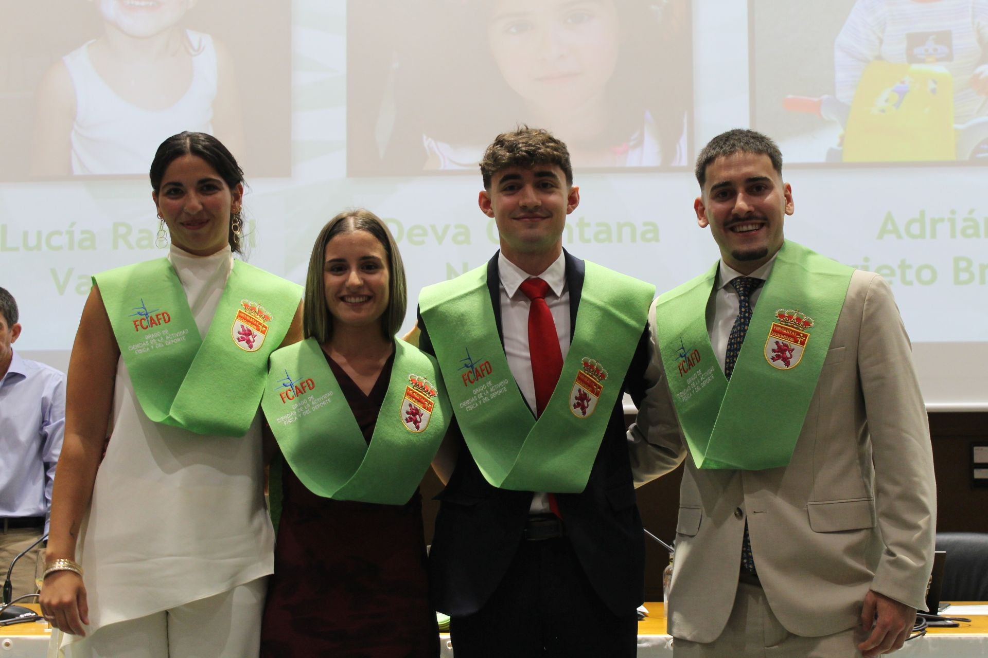 Las imágenes de la graduación de Actividad Física y el Deporte en la Universidad de León