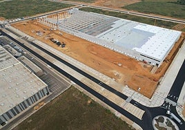 Obras de construcción del centro logístico de Dia en Villadangos.