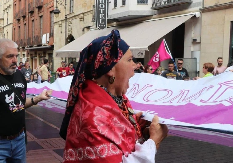 Conceyu País Llionés celebrará el Día de la Identidá Llionesa con música en la plaza de San Marcelo