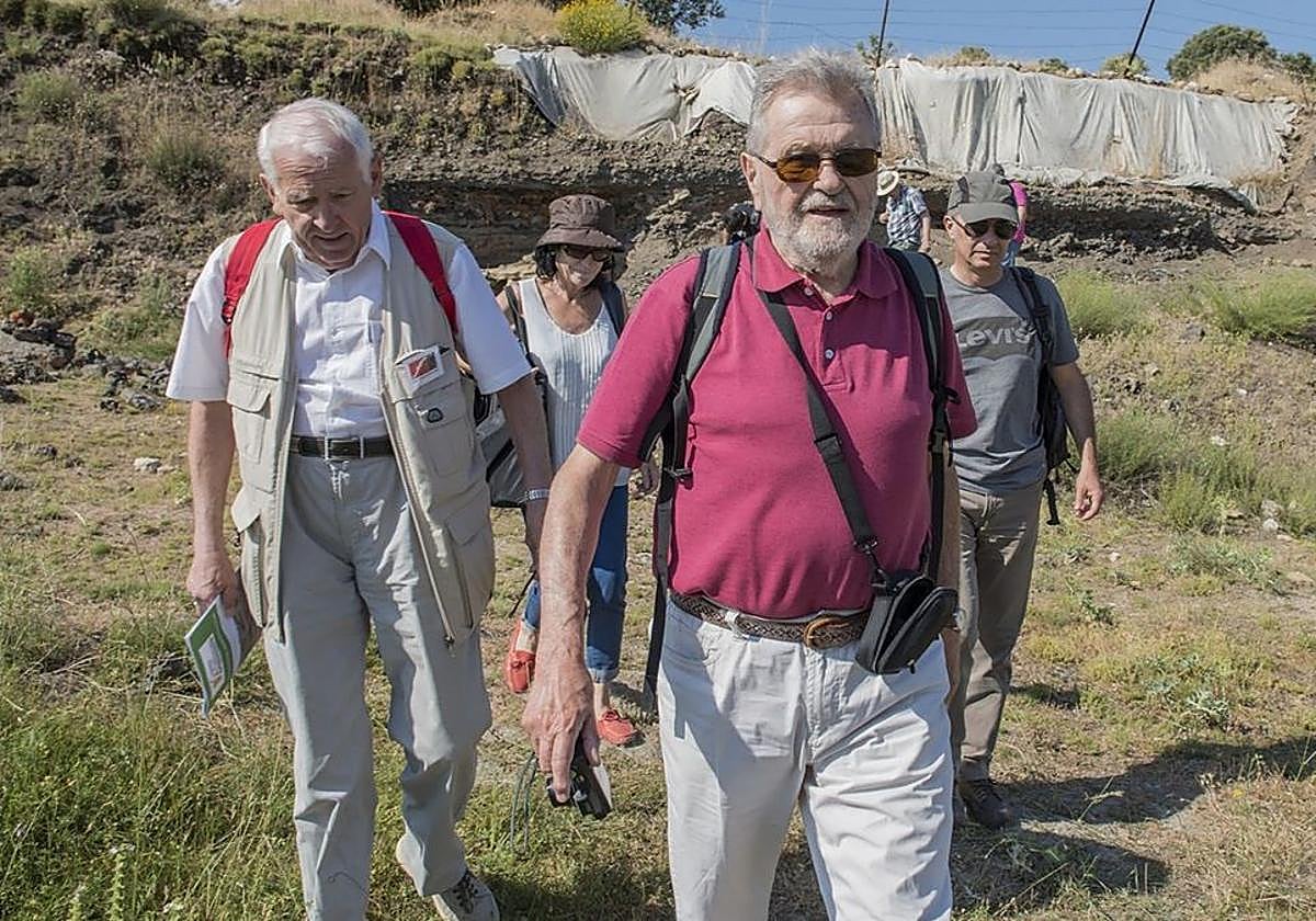 Claude Domergue durante una expedición.