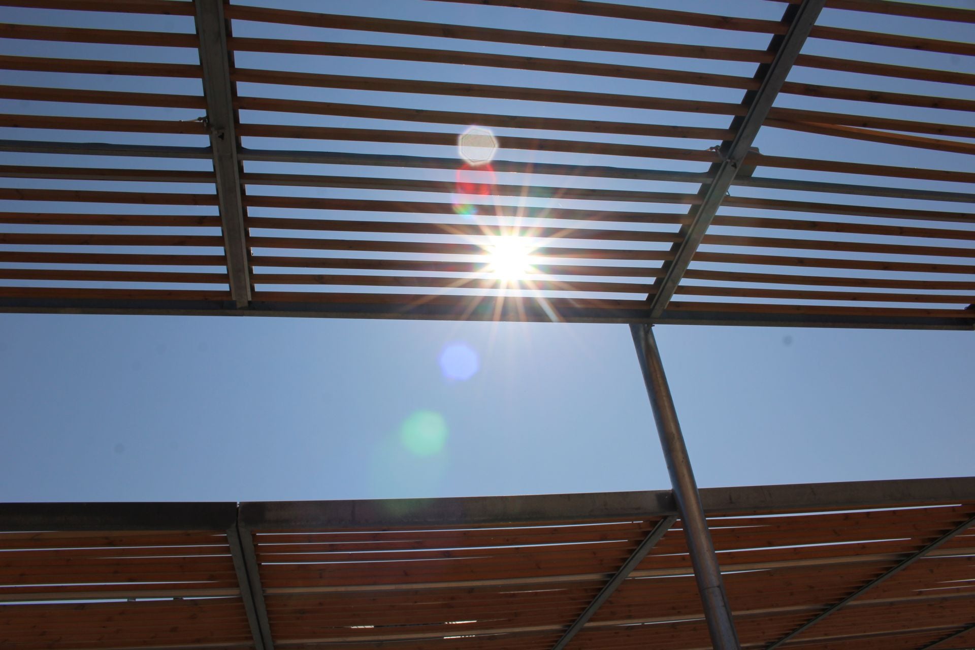 El sol brilla con fuerza este mes de junio en León.