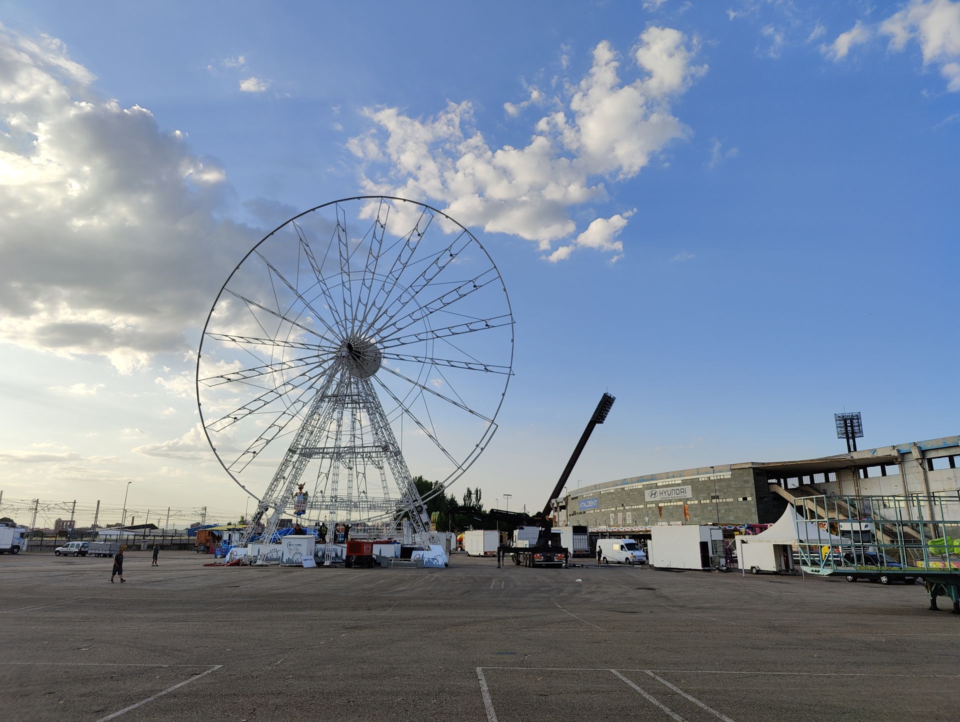 León se prepara para las fiestas de San Juan y San Pedro