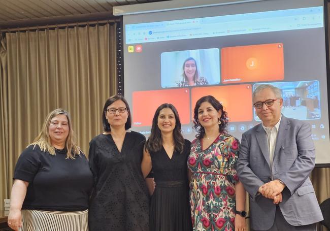 Defensa de la tesis de Elena González.