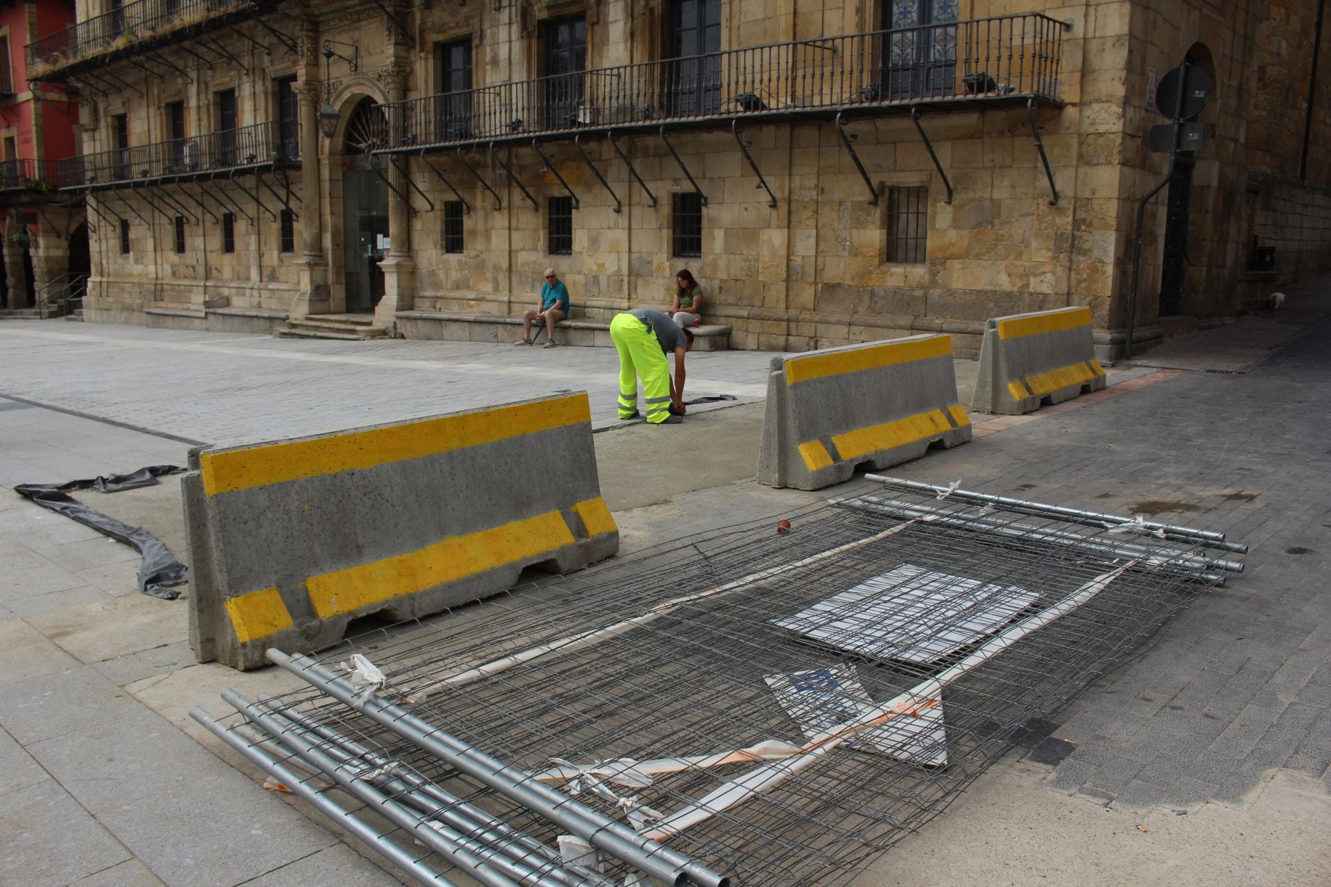 Así está la plaza Mayor de León antes de fiestas