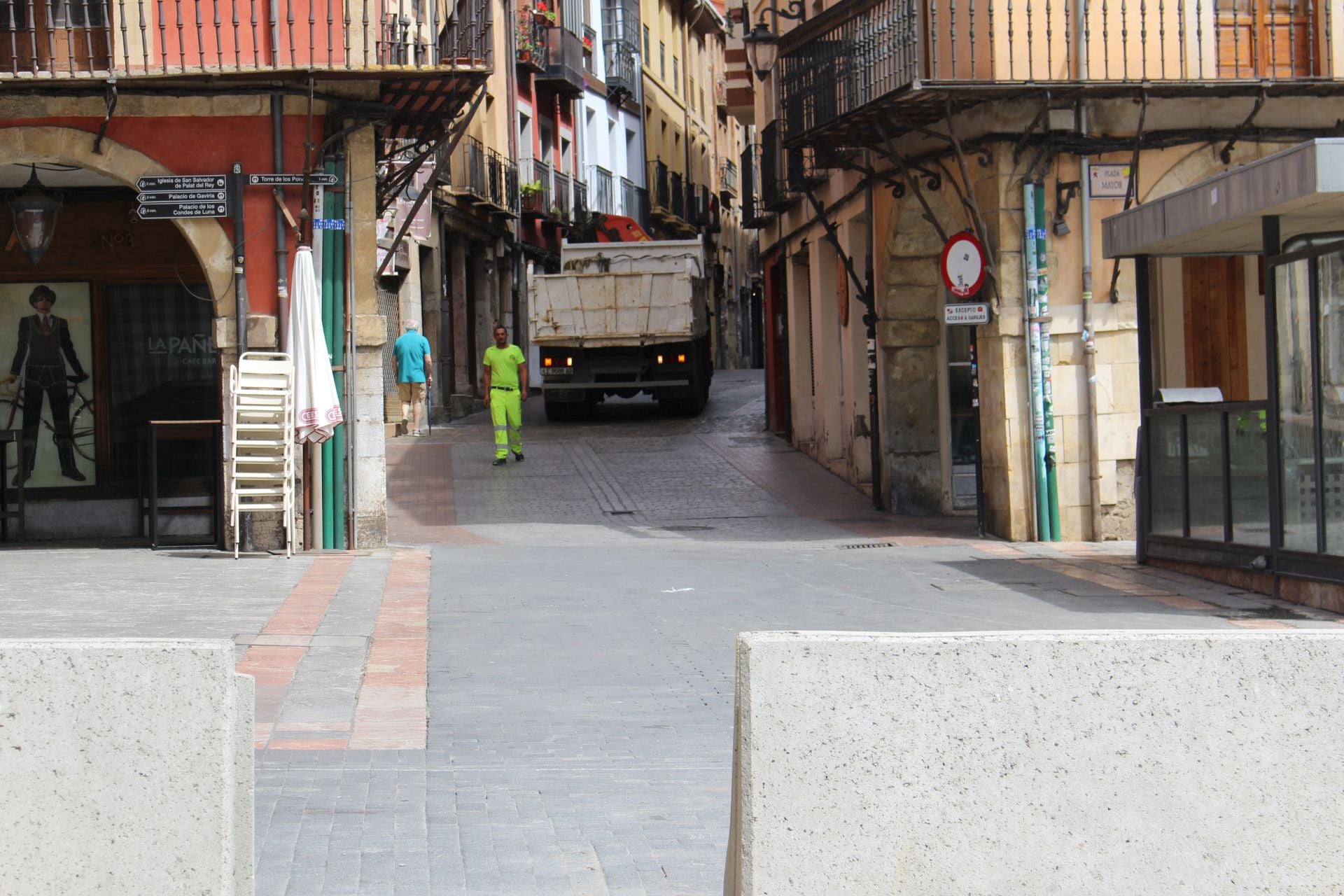 Así está la plaza Mayor de León antes de fiestas