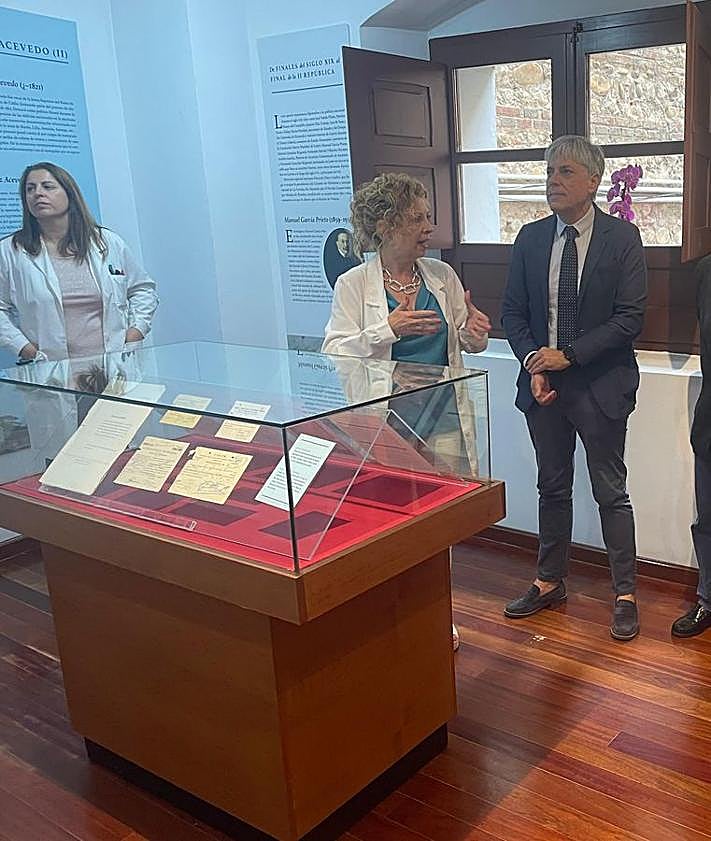 Imagen secundaria 2 - El Archivo Histórico Provincial expone &#039;Leoneses y política de Estado&#039; una muestra que recoge documentos desde las Cortes de Cádiz hasta la democracia