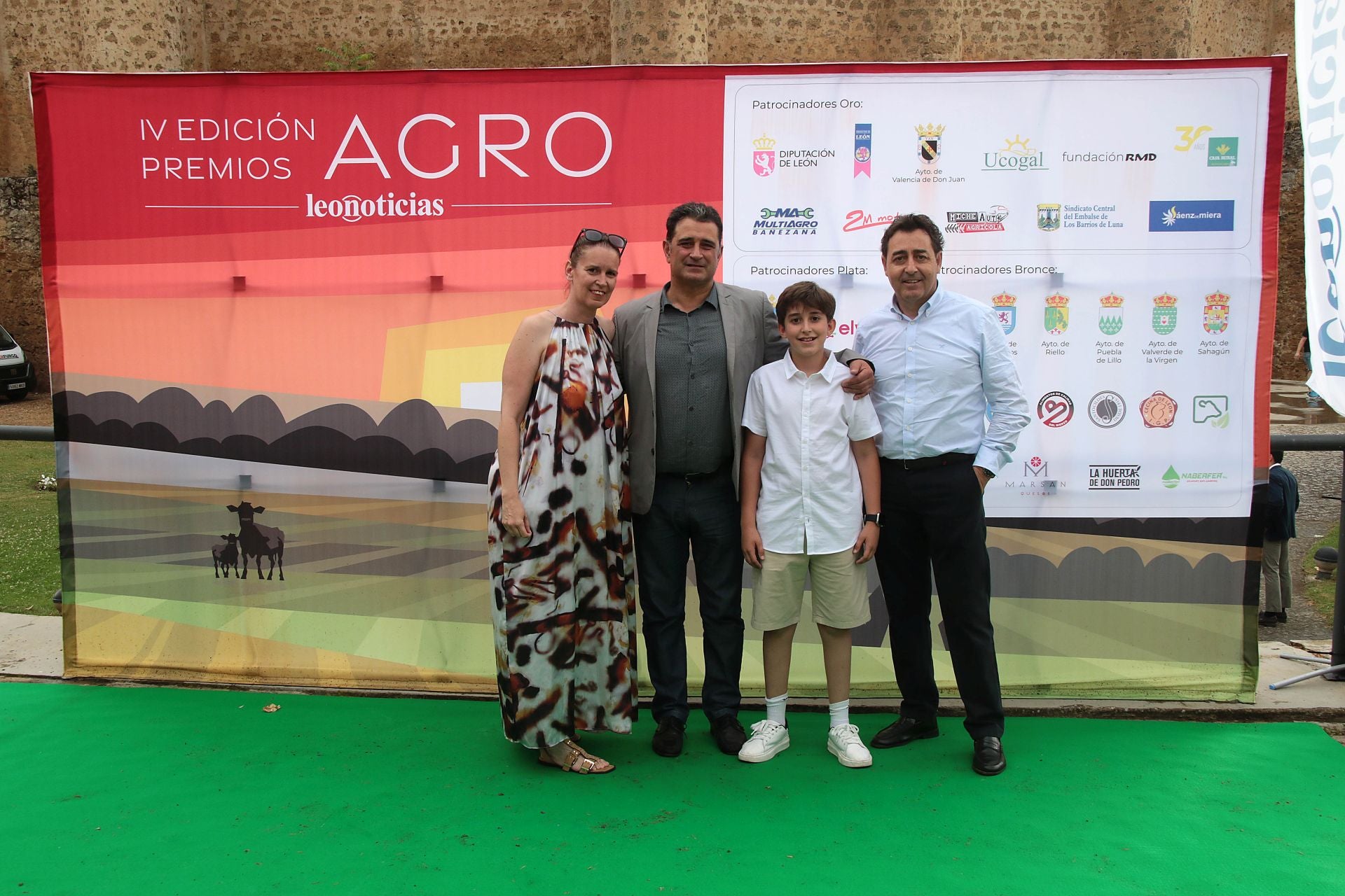 Inma G. Barquín, Ricardo Barrientos, Ovidio González y Francisco González