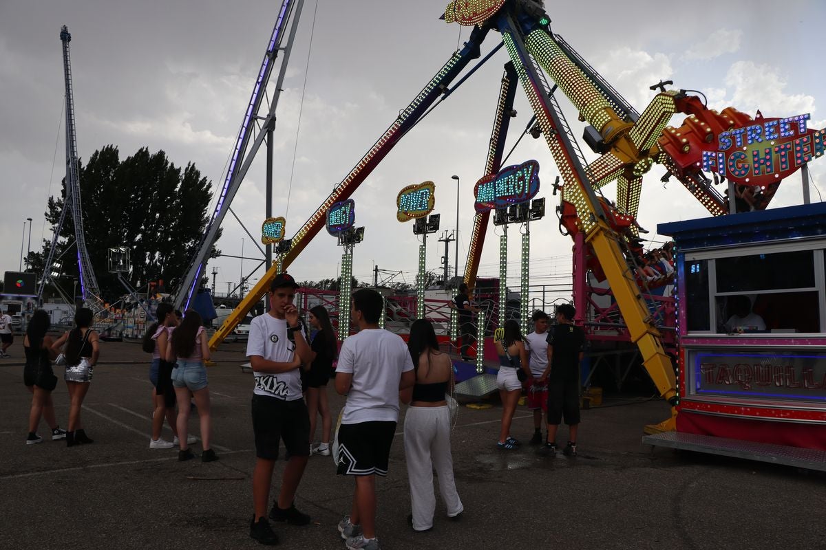 Las imágenes del primer día de las Fiestas de San Juan y San Pedro 2025