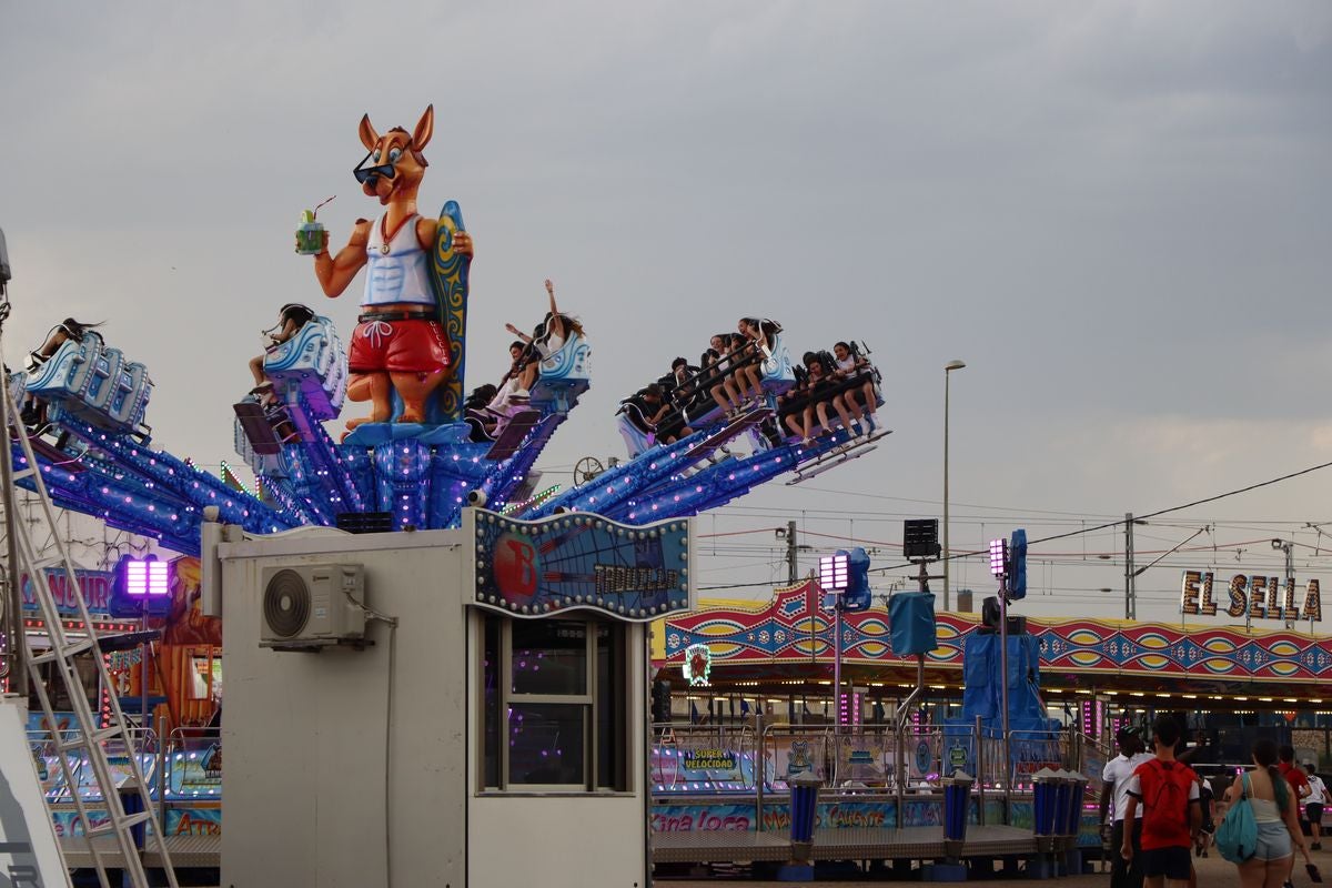 Las imágenes del primer día de las Fiestas de San Juan y San Pedro 2025