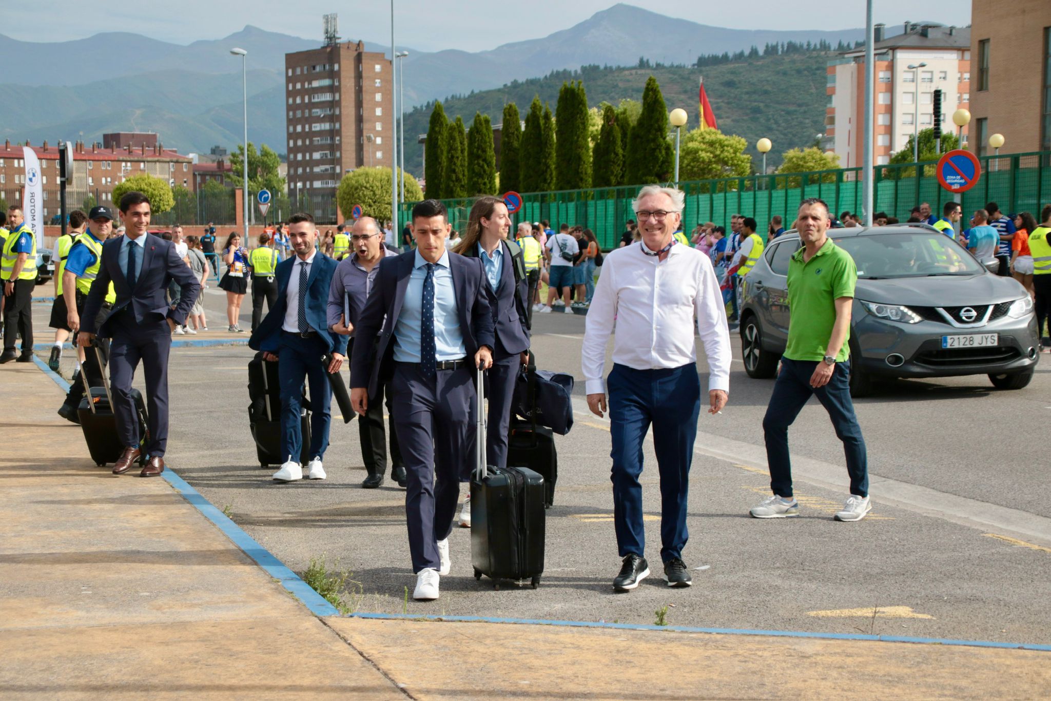 Las imágenes del recibimiento a la Deportiva en El Toralín