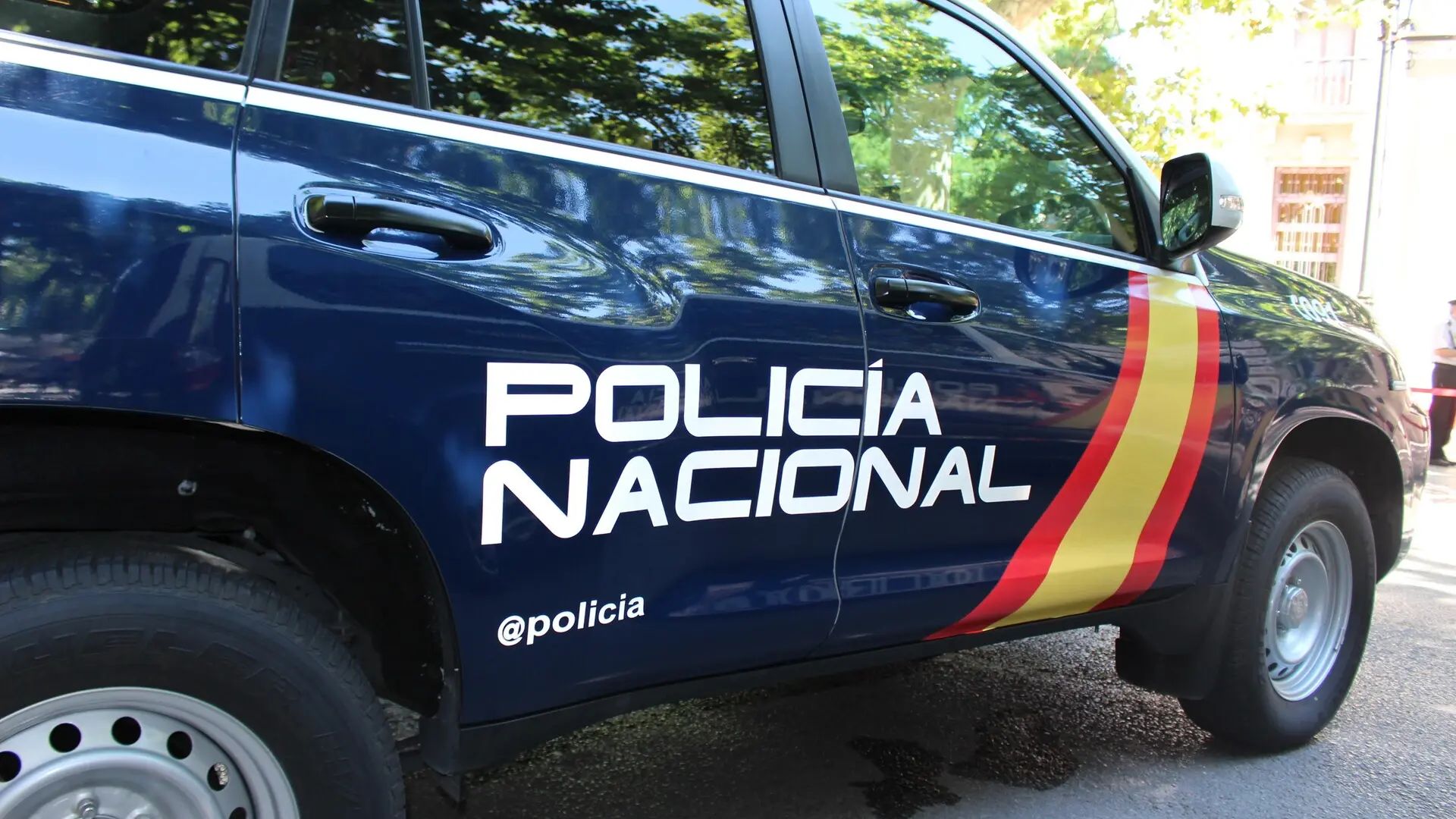 Un hombre detenido en León por hacerse pasar por mujer en internet