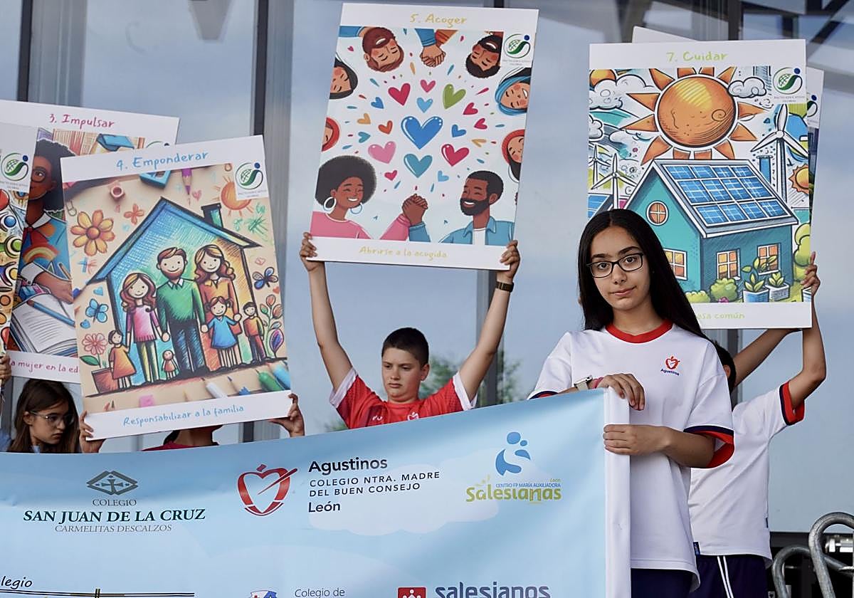 León reivindica el Pacto Educativo Globla.