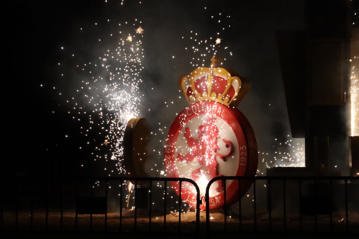Las mejores imágenes de la hoguera de San Juan en León