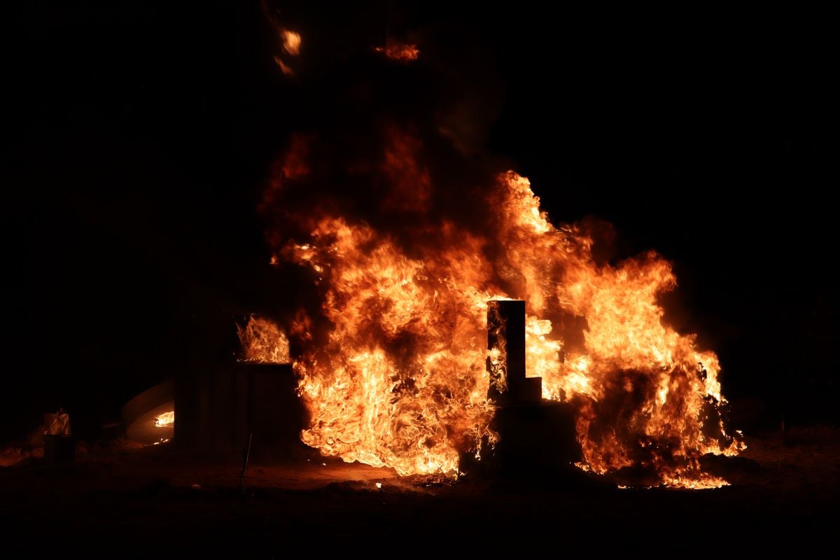 Las mejores imágenes de la hoguera de San Juan en León