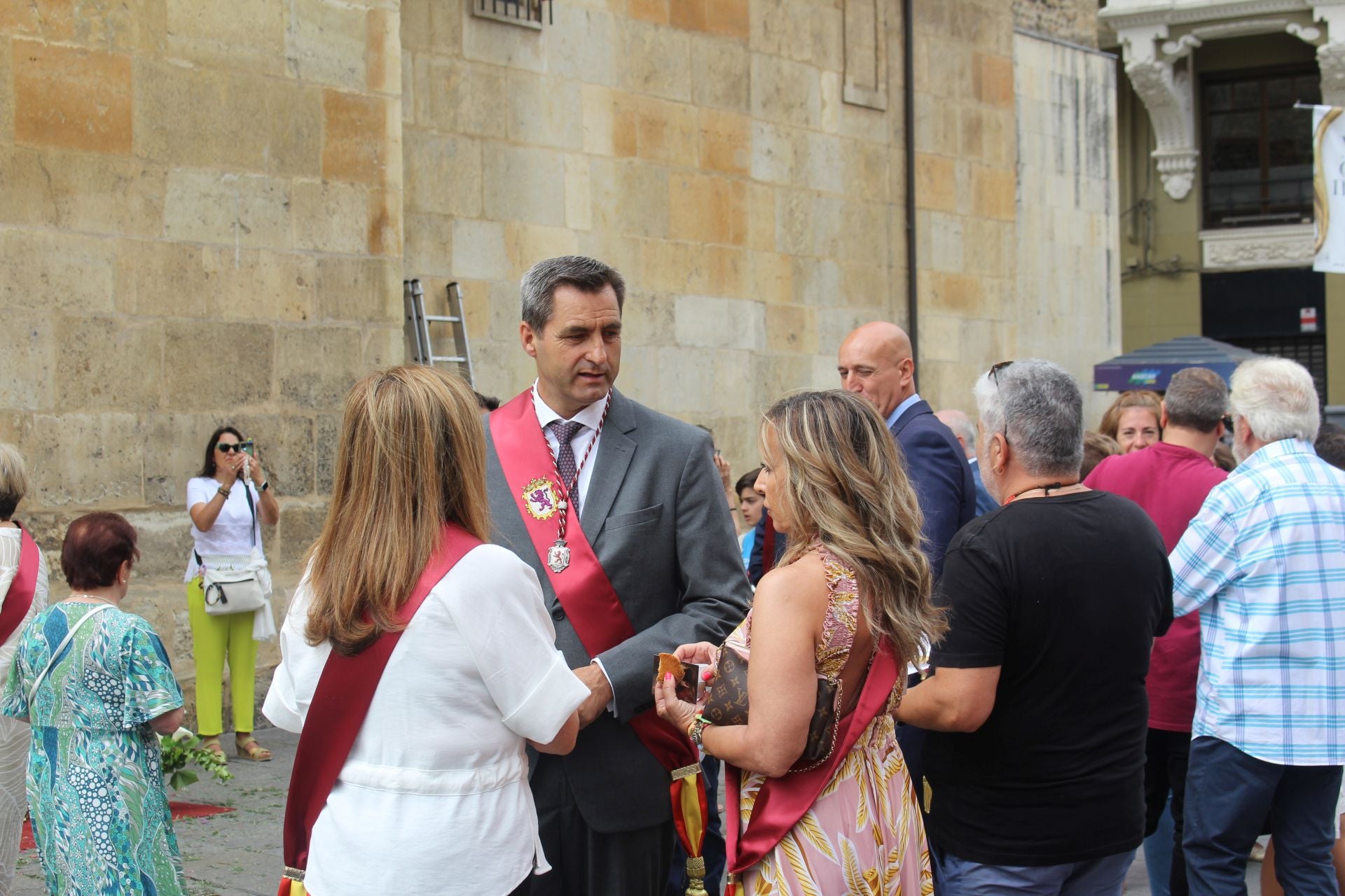 Las imágenes de la misa de San Juan de León