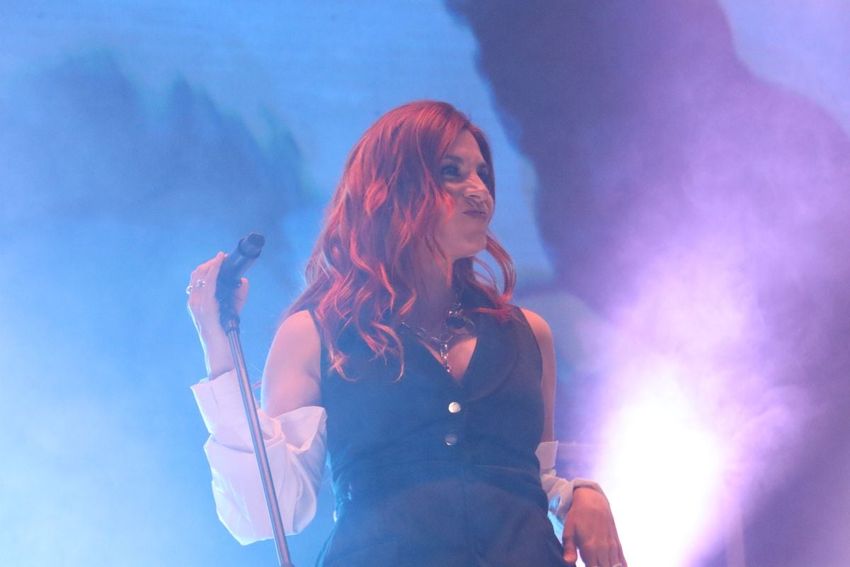 Las imágenes que capturan la magia del concierto de Leire en León