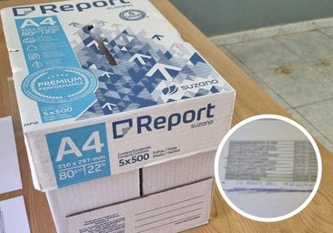 Denuncian «irregularidades» en la votación en La Bañeza: poca asistencia, censo a boli y urna opaca