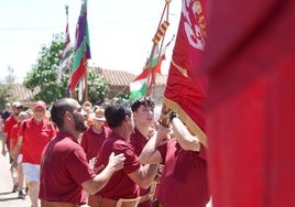 Pedones en Oteruelo de la Valdoncina.