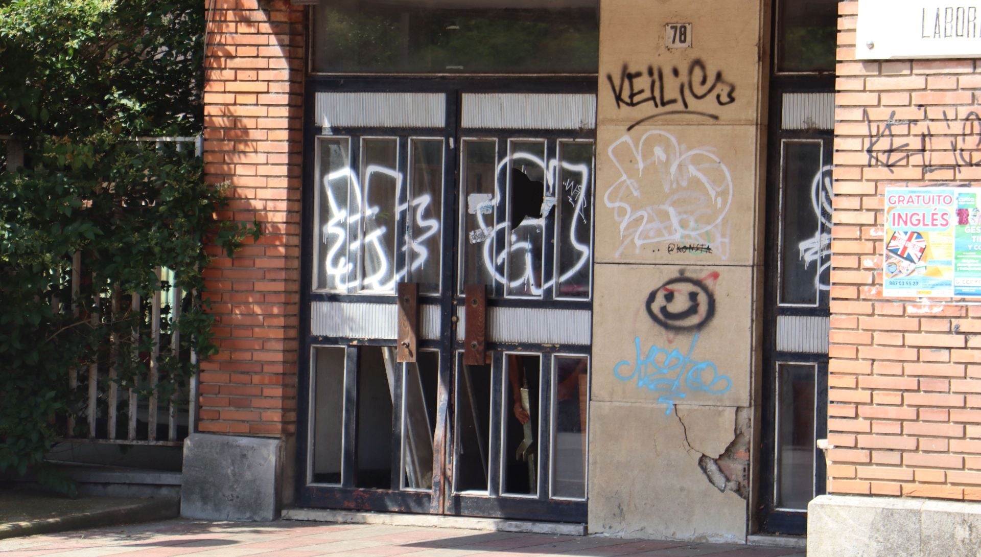 El Laboratorio Pecuario de León, 'okupado'