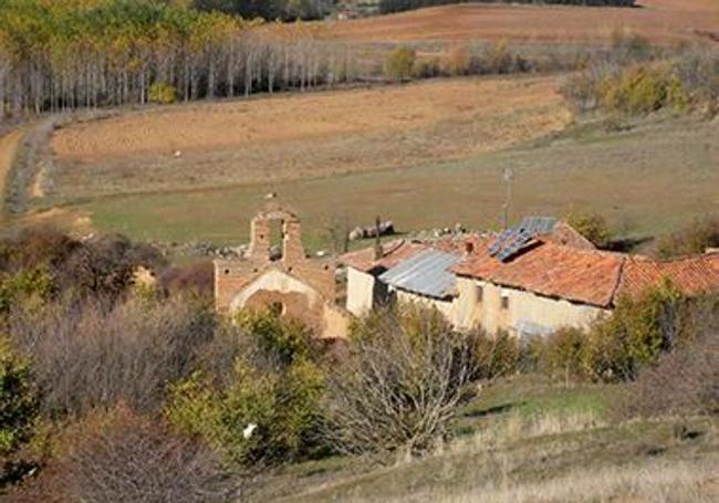 Restos de la Iglesia de San Vicente Mártir en Farballes.