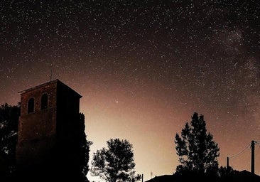 León mira al cielo ante los próximos sucesos astronómicos