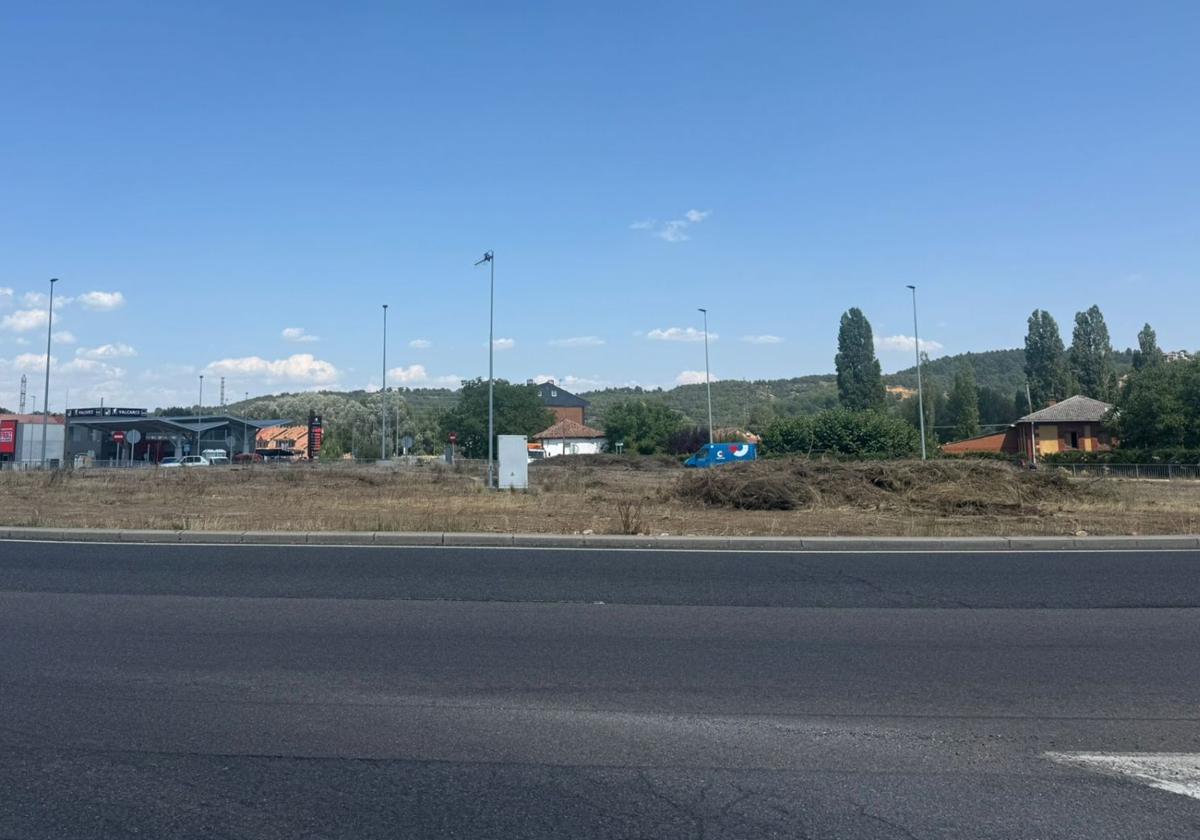 La glorieta de La Granja, con la tierra removida tras los trabajos previos.