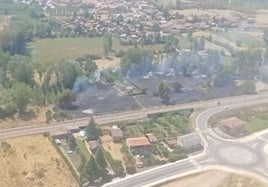 Imagen aérea de la parcela quemada en Azadinos.