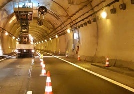Obras en uno de los túneles de la AP-66.
