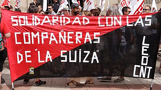 Más de un centenar de personas exigen la libertad de 'las seis de La Suiza': «Nos quieren callar»