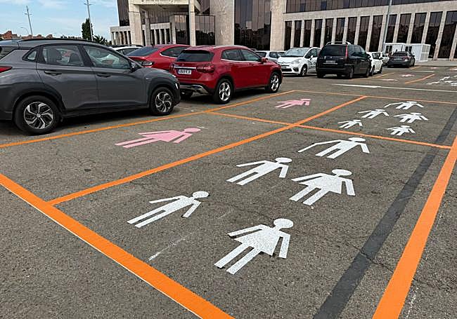 Aparcamiento de la Junta.