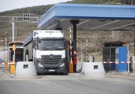 Autopista AP-66, entre León y Campomanes.