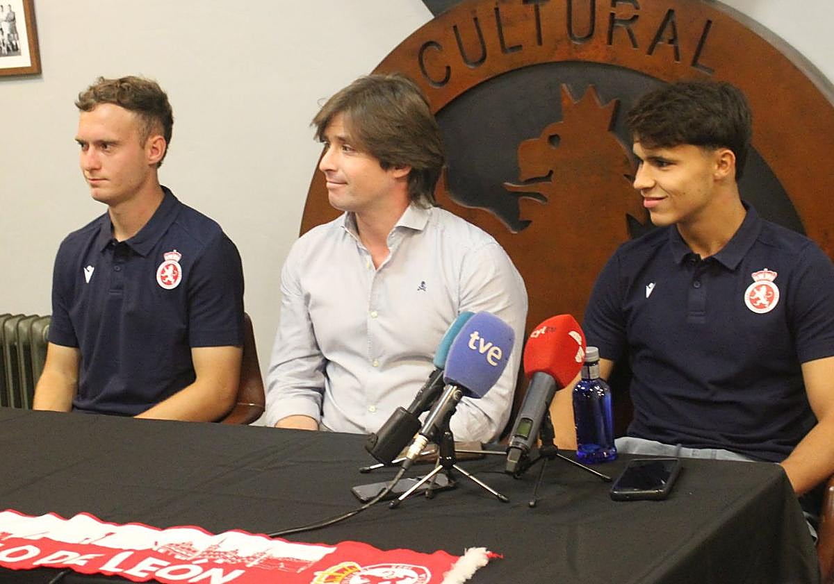 Imagen principal - Larios descartó Inglaterra por «volver a casa» y Tresaco pide «romper el espacio»