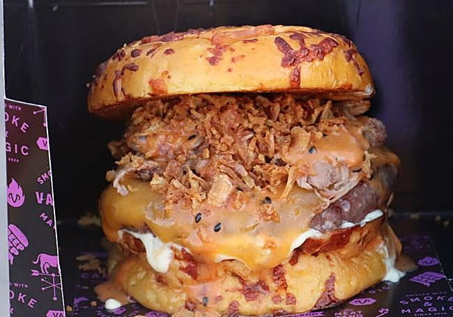 Imagen de la hambrguesa de Vacarnal Burger