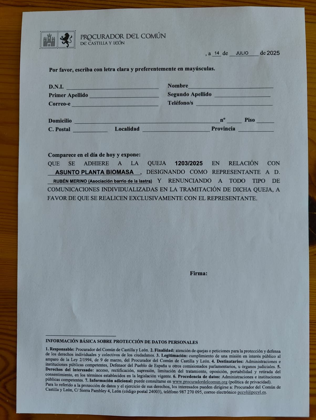 Modelo de recogida de firmas que han entregado al Procurador del Común.