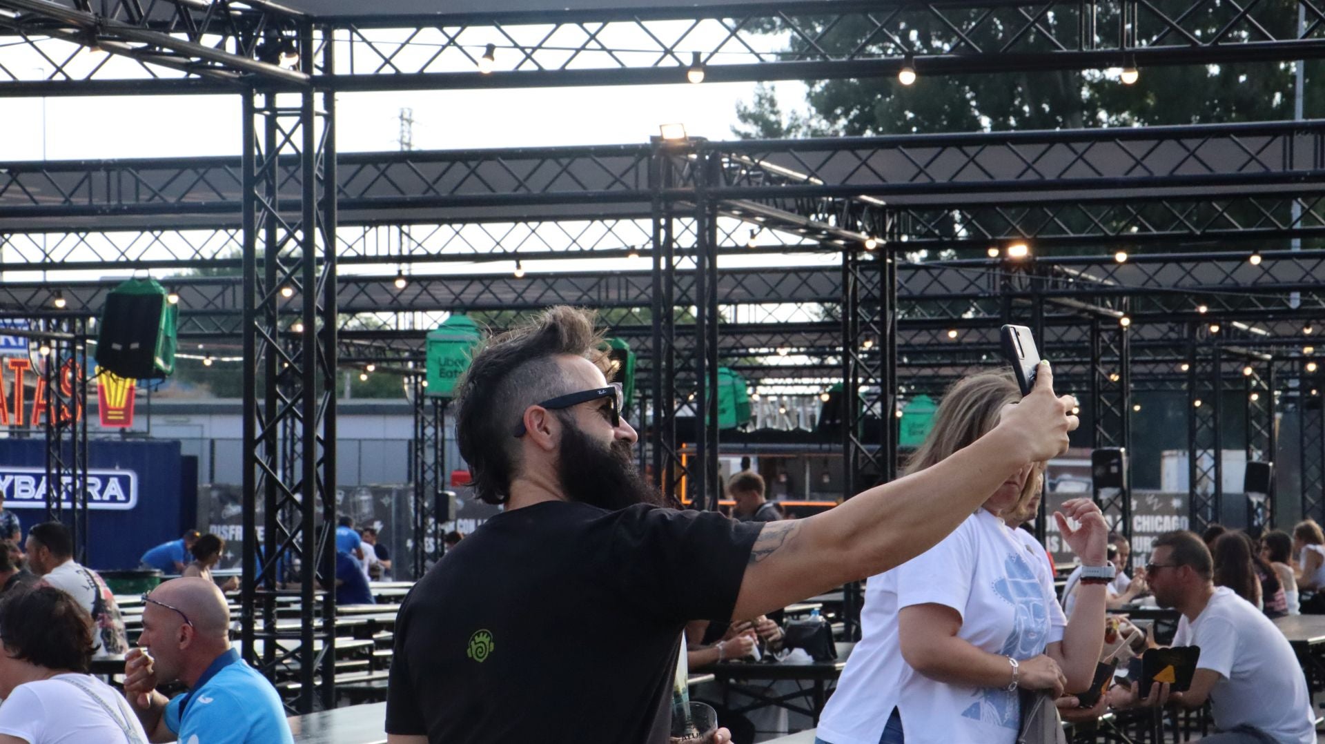 Así se ha vivido la inauguración de The Champions Burger en León