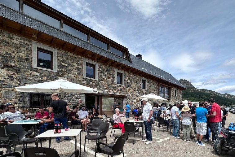 Reabre la Casa de Vegarada: «Será un refugio contra el frio donde tomar algo calentín»