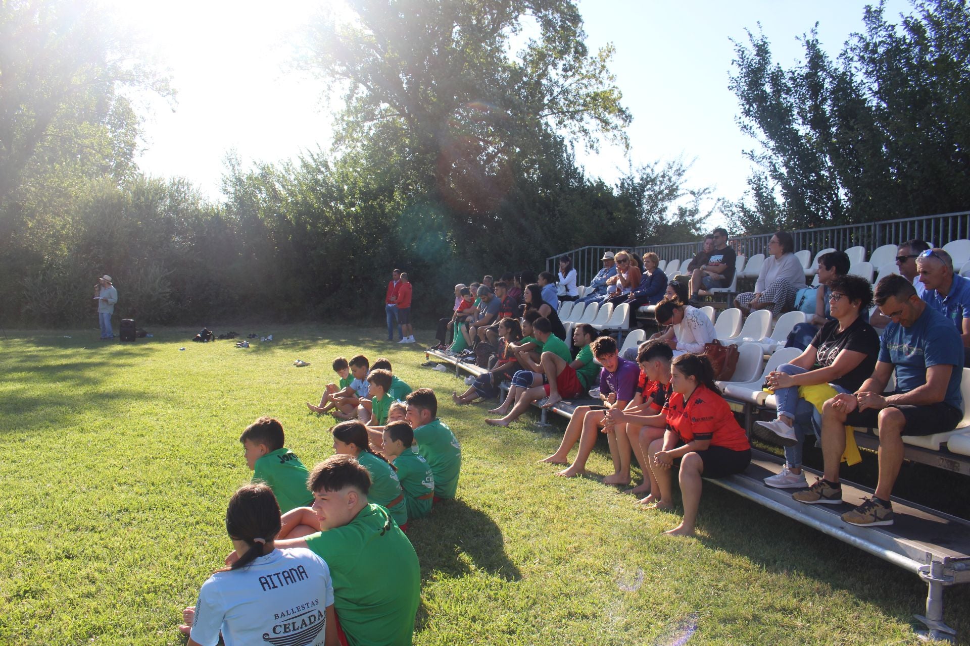 Un corro de homenaje a Jorge Iglesias