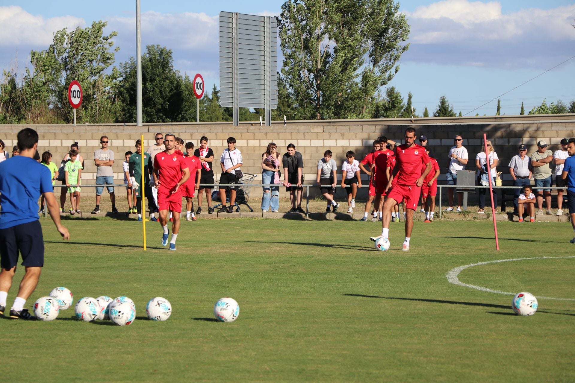 Las imágenes del entrenamiento de la Cultural y Deportiva Leonesa