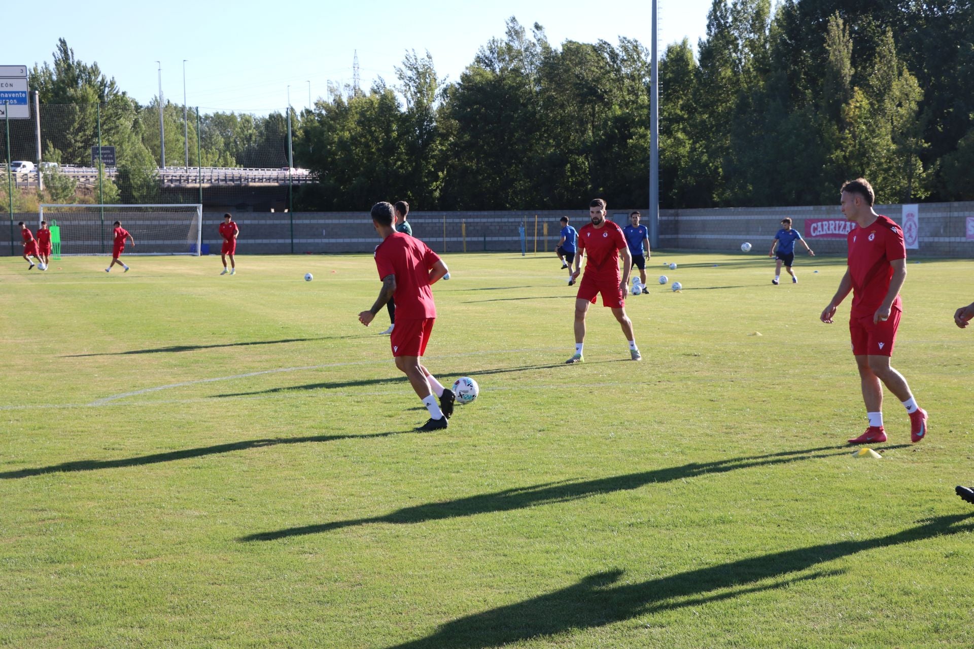 Las imágenes del entrenamiento de la Cultural y Deportiva Leonesa