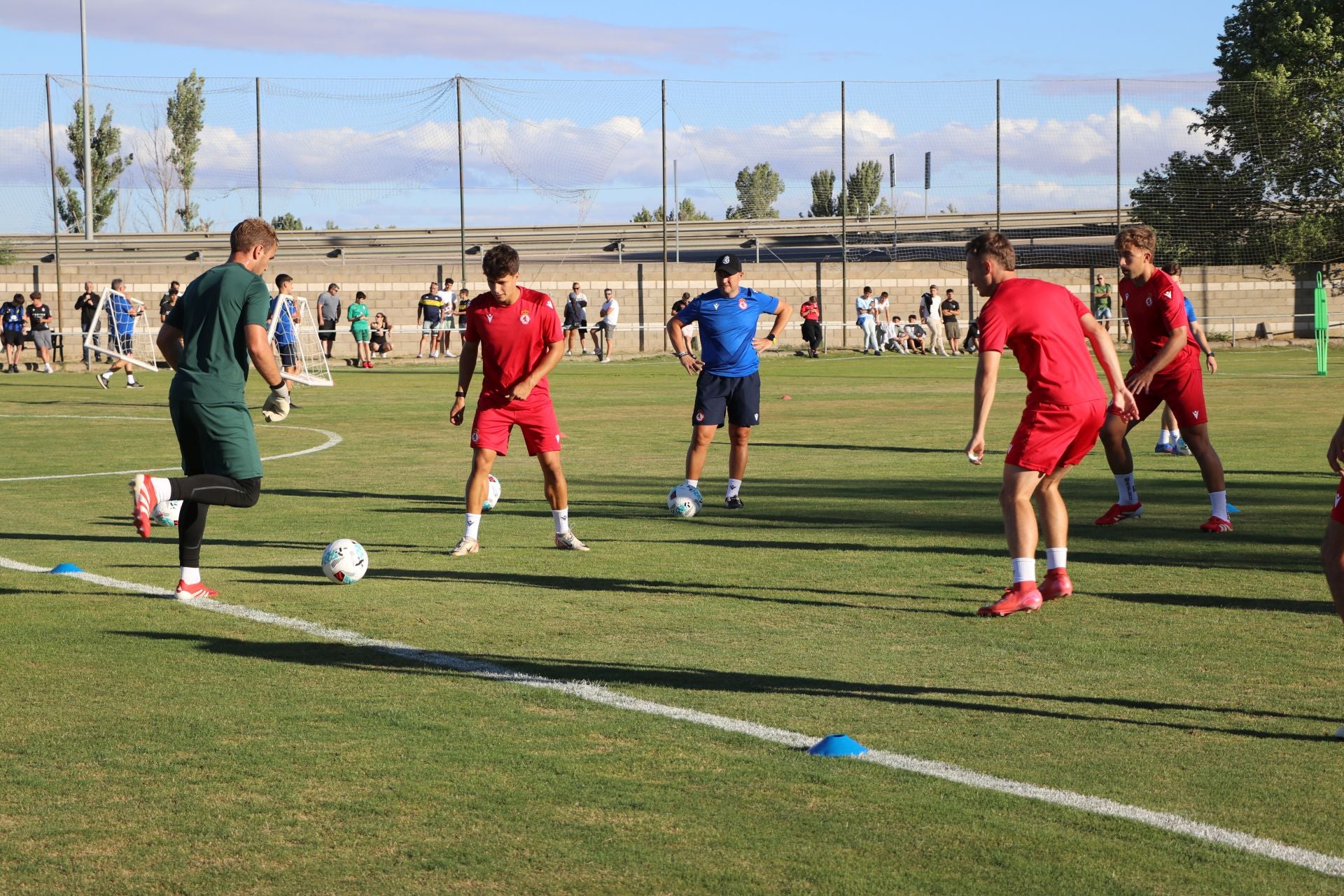 Las imágenes del entrenamiento de la Cultural y Deportiva Leonesa