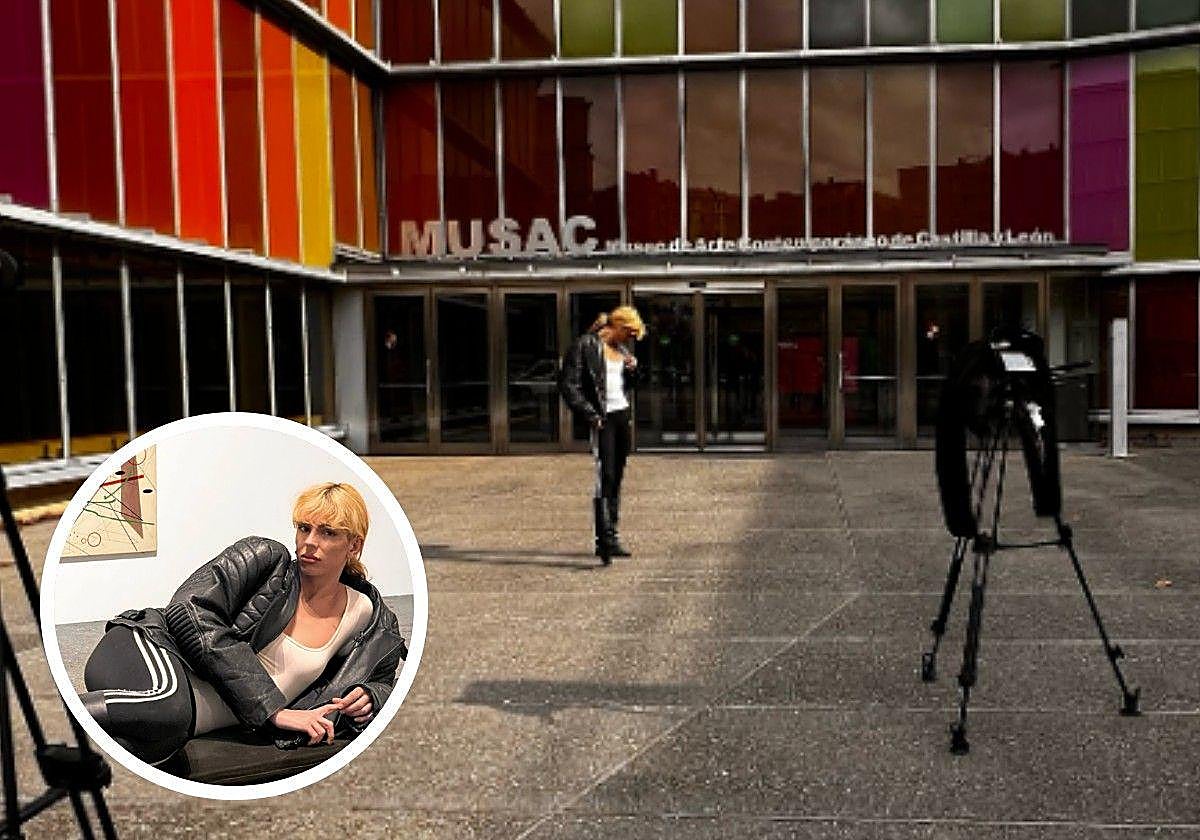 Samantha Hudson en el Musac duranet la grabación del episodio.