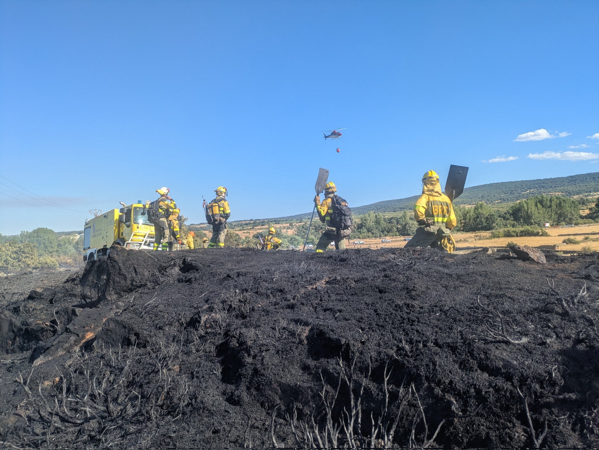 Así ha sido el incendio junto a Santa Colomba de Somoza