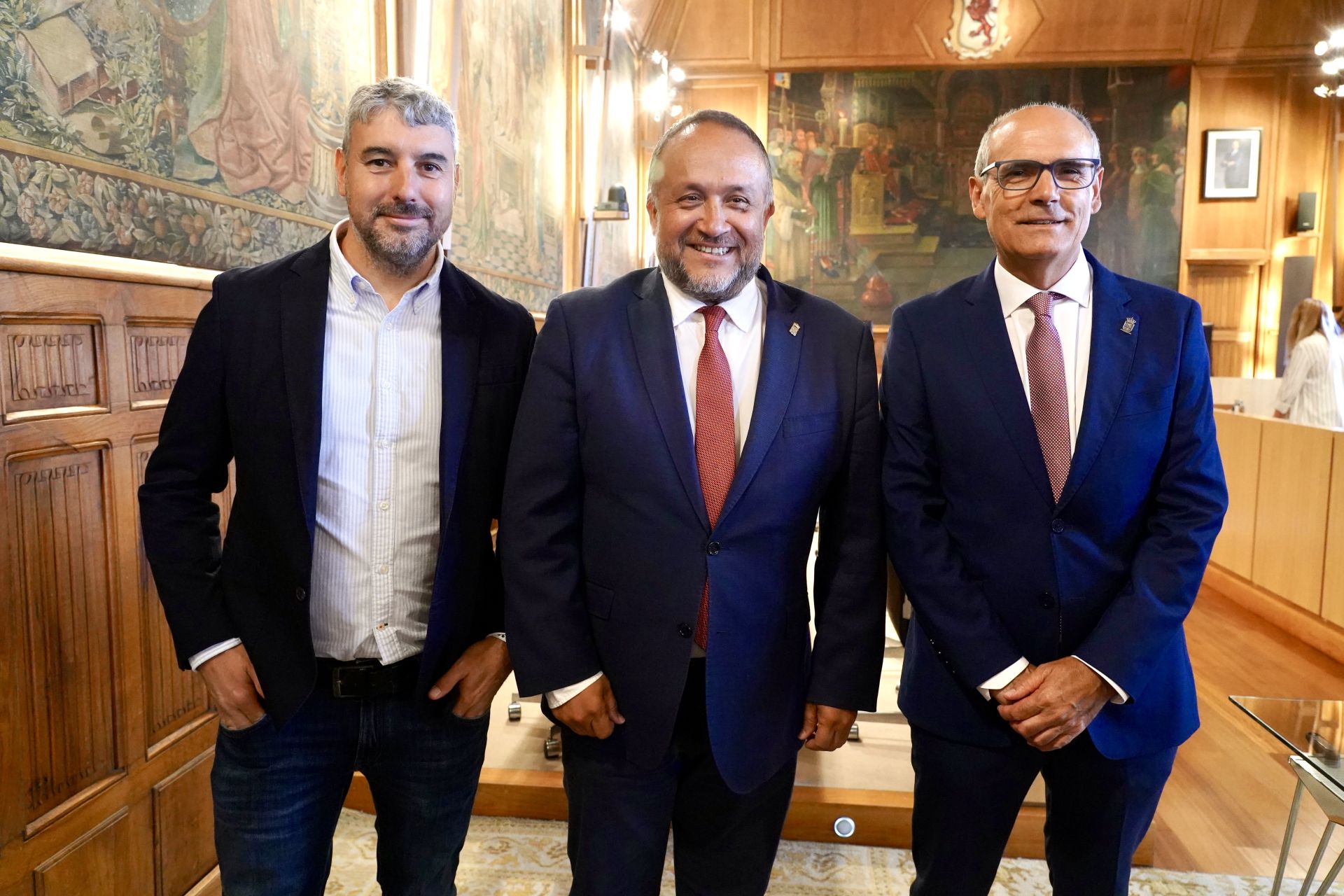 Toma de posesión de dos nuevos diputados provinciales en León