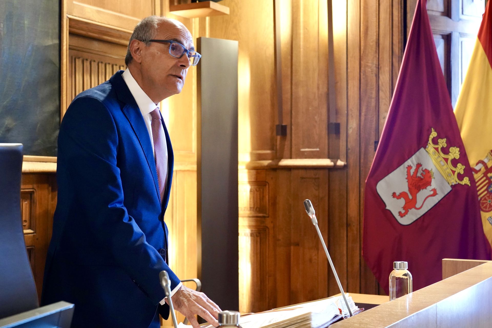 Toma de posesión de dos nuevos diputados provinciales en León