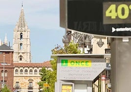 Imagen del termómetro situado en la avenida Ordoño.