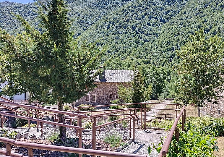 Villablino está rodeada de parajes naturales